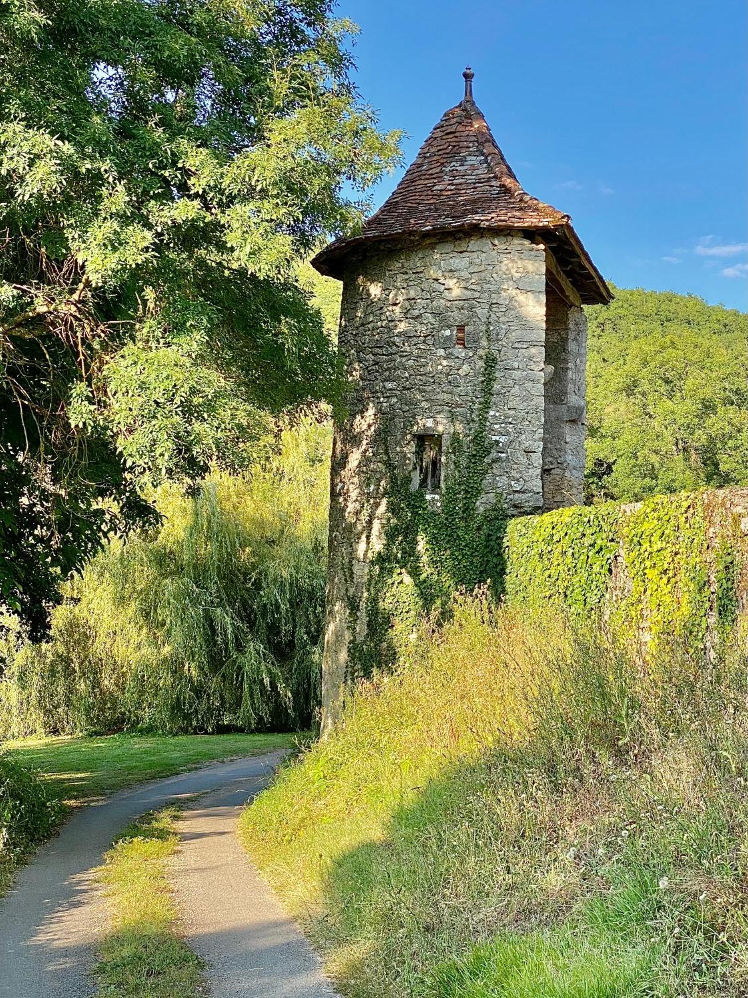 La Maison De Ganil Saint-Cirq-Lapopie Luaran gambar